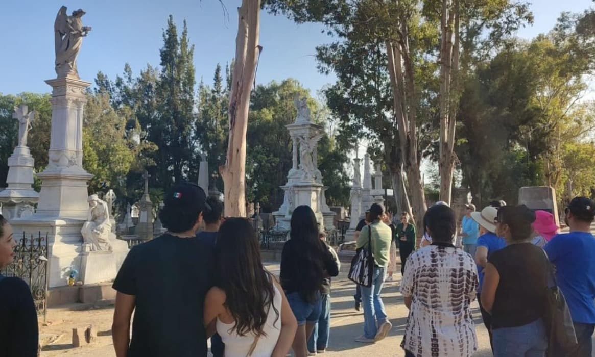 Panteón del Saucito tendrá horario especial por Día de Muertos