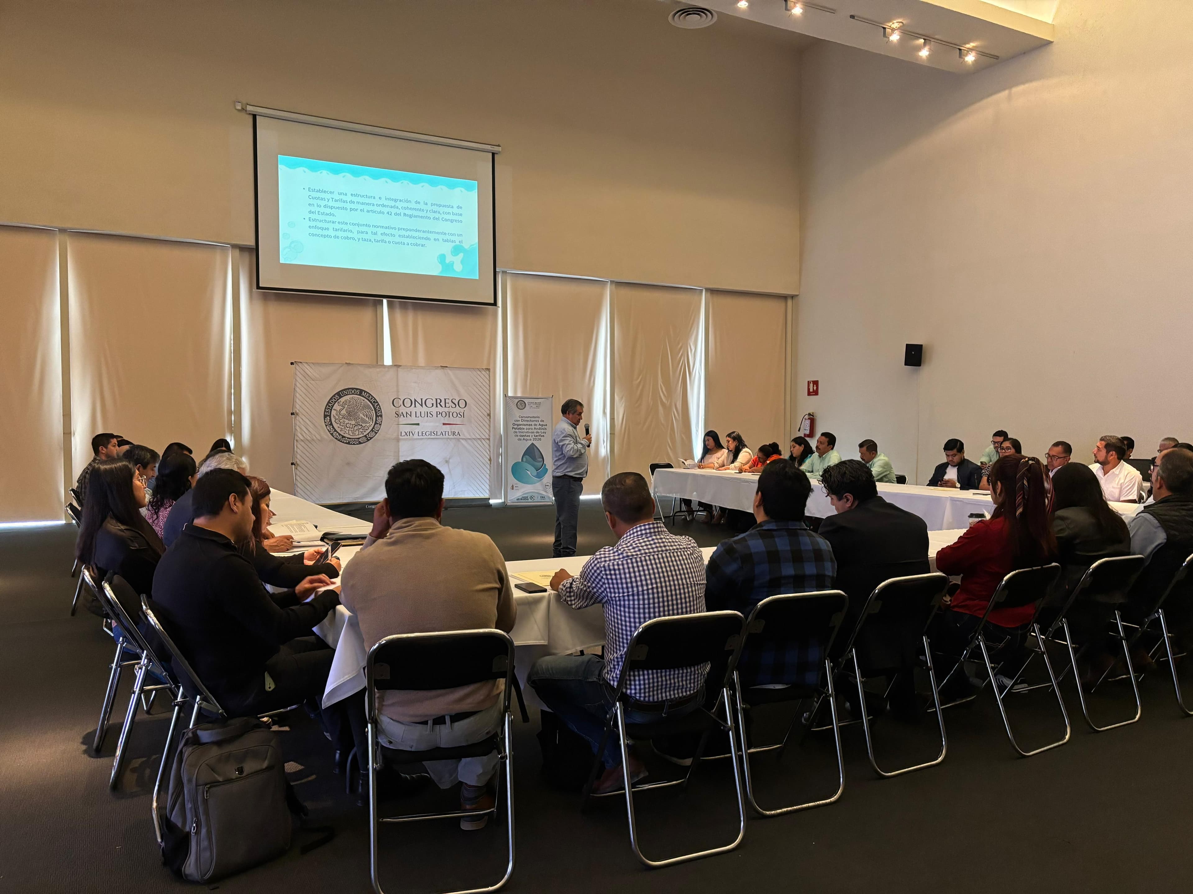 Diputados dejan plantados a funcionarios en capacitación sobre Ley de Agua