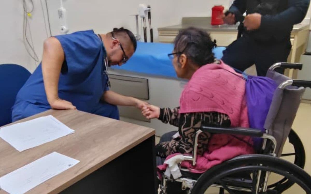 Abandona familia a abuelita enferma en Hospital del IMSS
