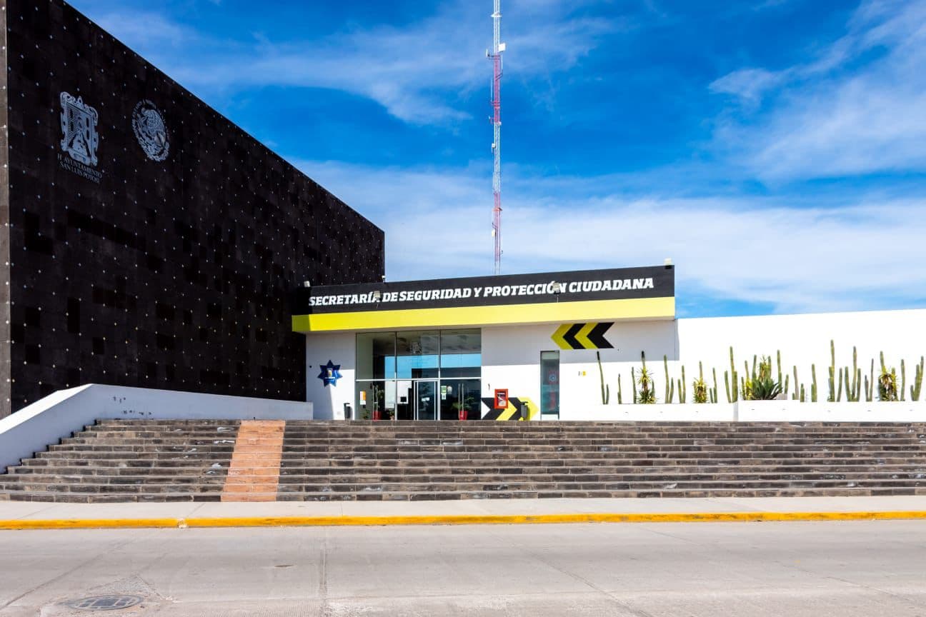 Suspende e investiga SSPC a Guardia Municipal por agredir a un ciudadano