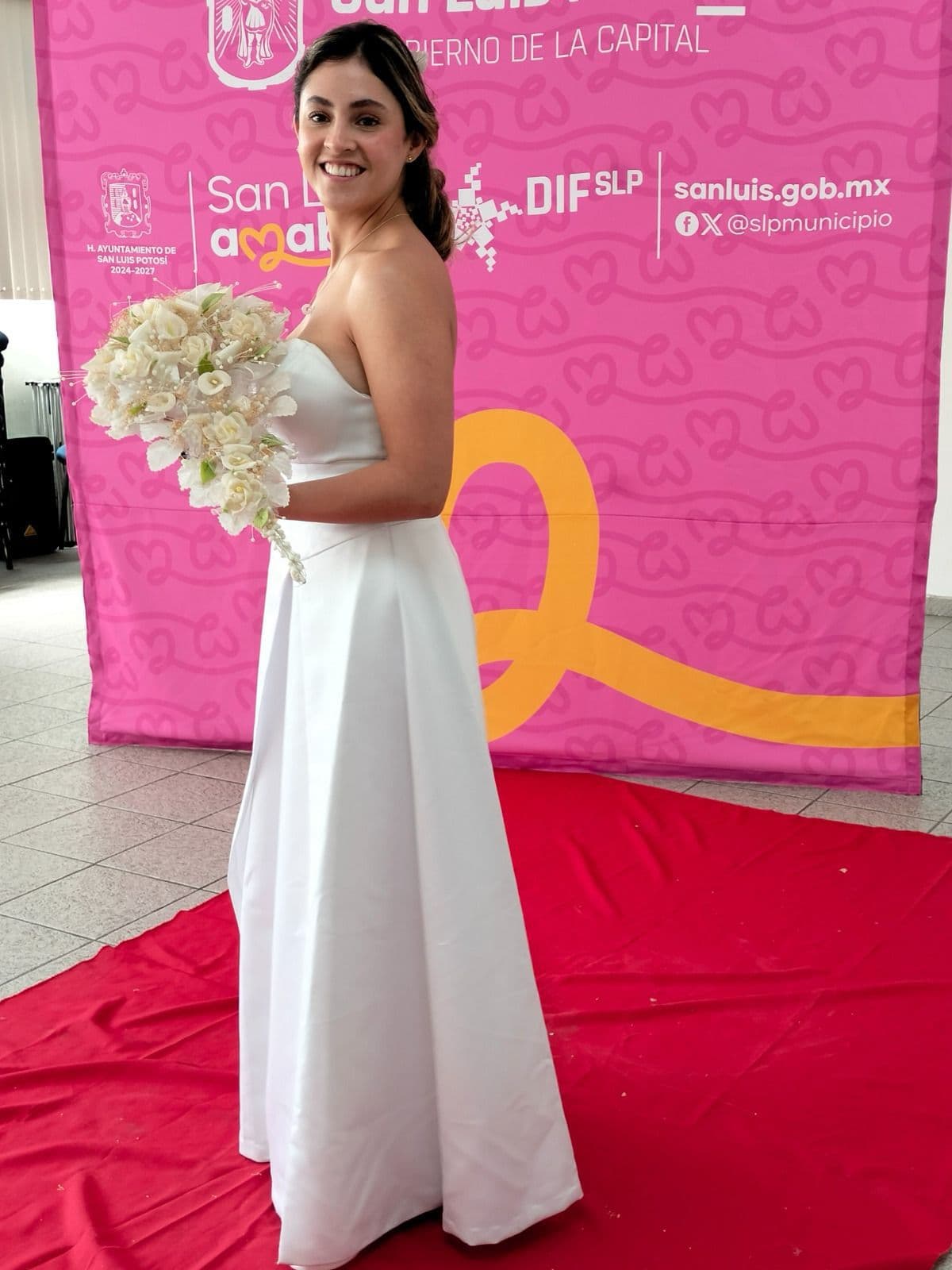 Invita DIF Municipal a participar por un vestido de novia