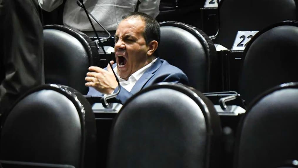 Cuauhtémoc Blanco responde a video jugando pádel