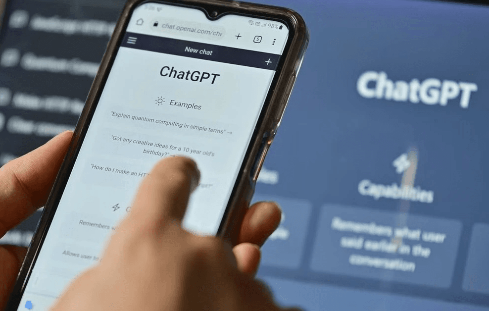 Permitirá ChatGPT contenido erótico para usuarios verificados