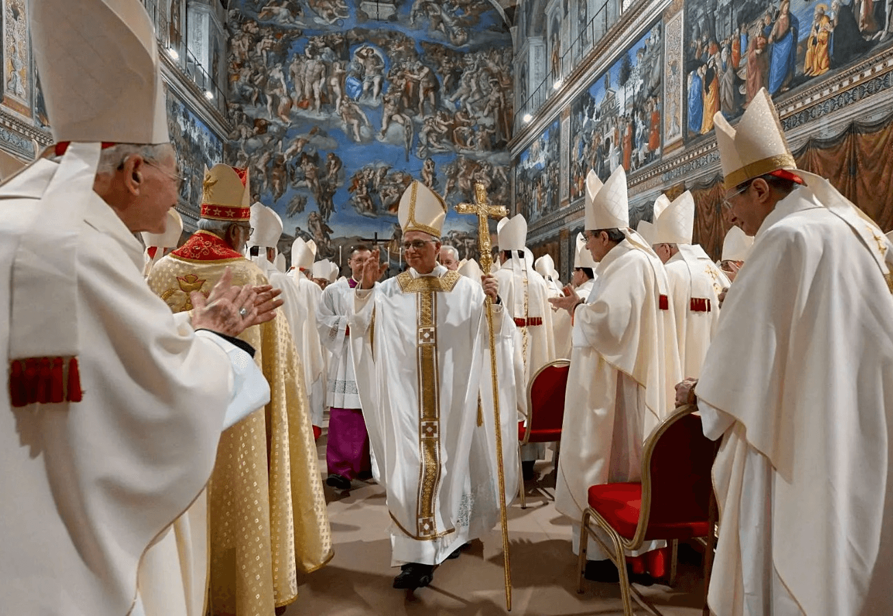 Rezarán juntos papa católico y monarca británico después de 500 años