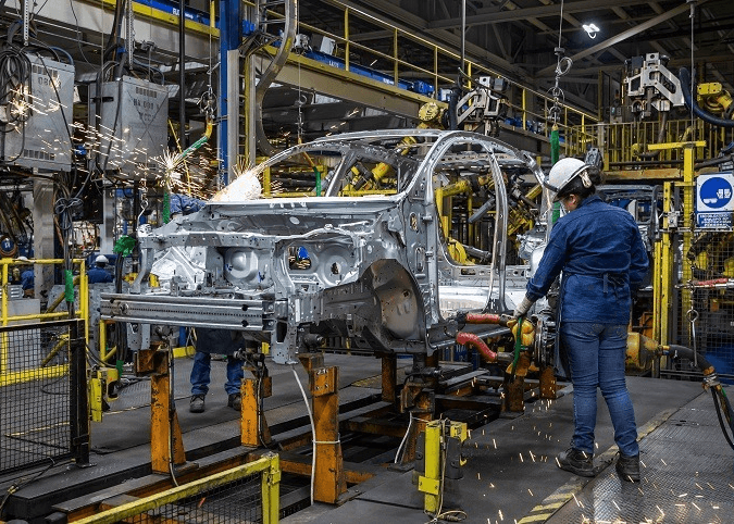 Llama presidente de Industriales Potosinos A.C. a aumentar sinergia entre empresas
