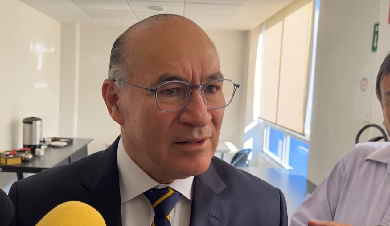 Redobla Ayuntamiento acciones ante denuncias por baches y falta de agua