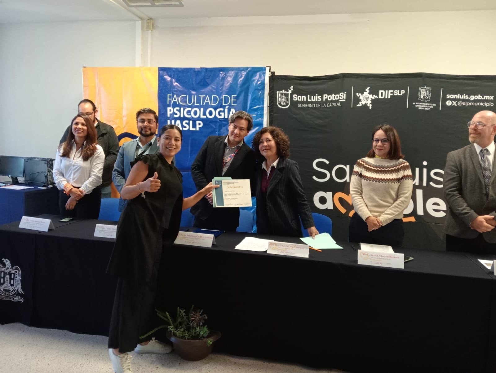 Concluye DIF Municipal taller sobre masculinidades para personal de atención ciudadana