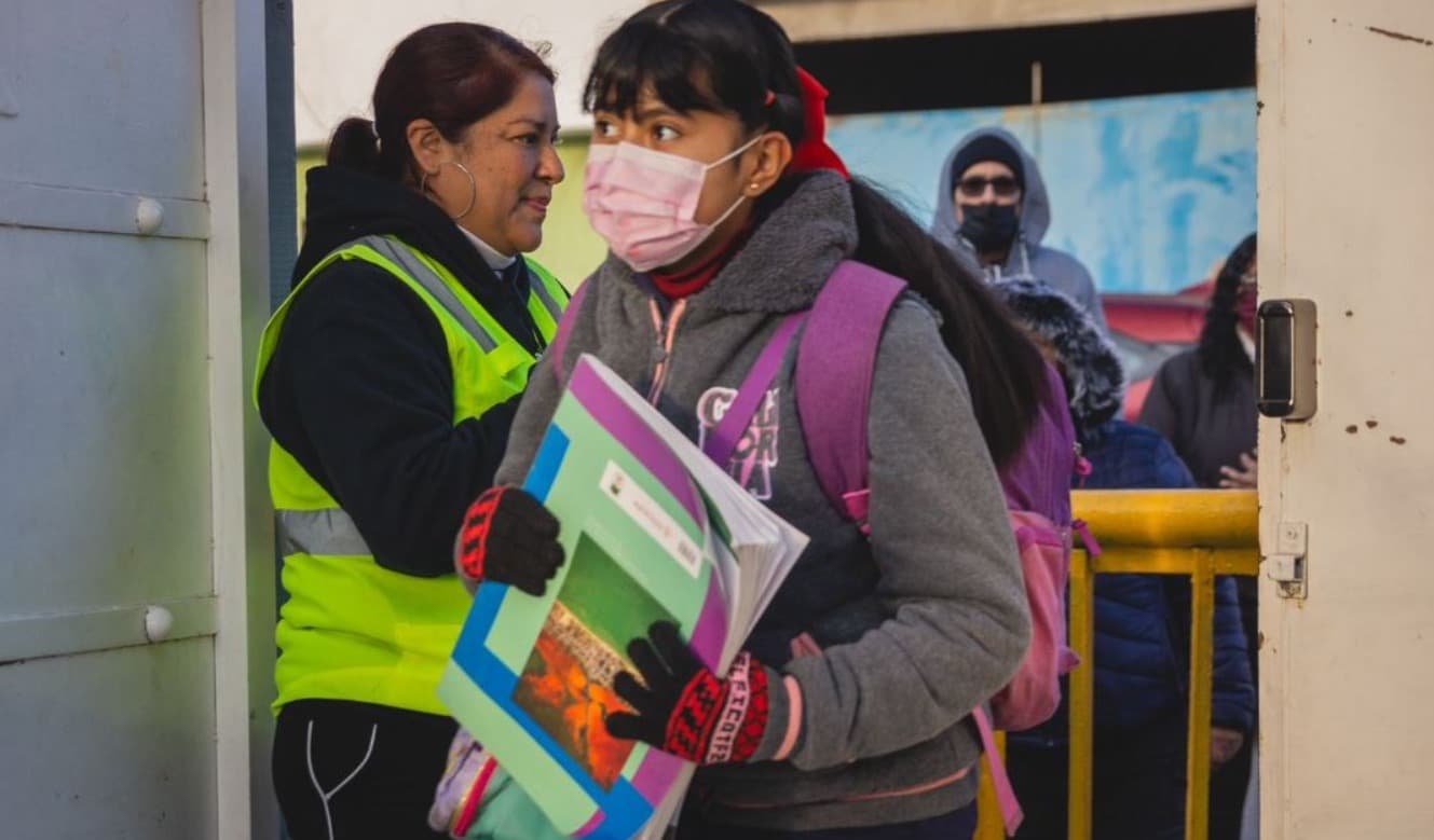 Instan a estudiantes extremar precauciones ante bajas temperaturas