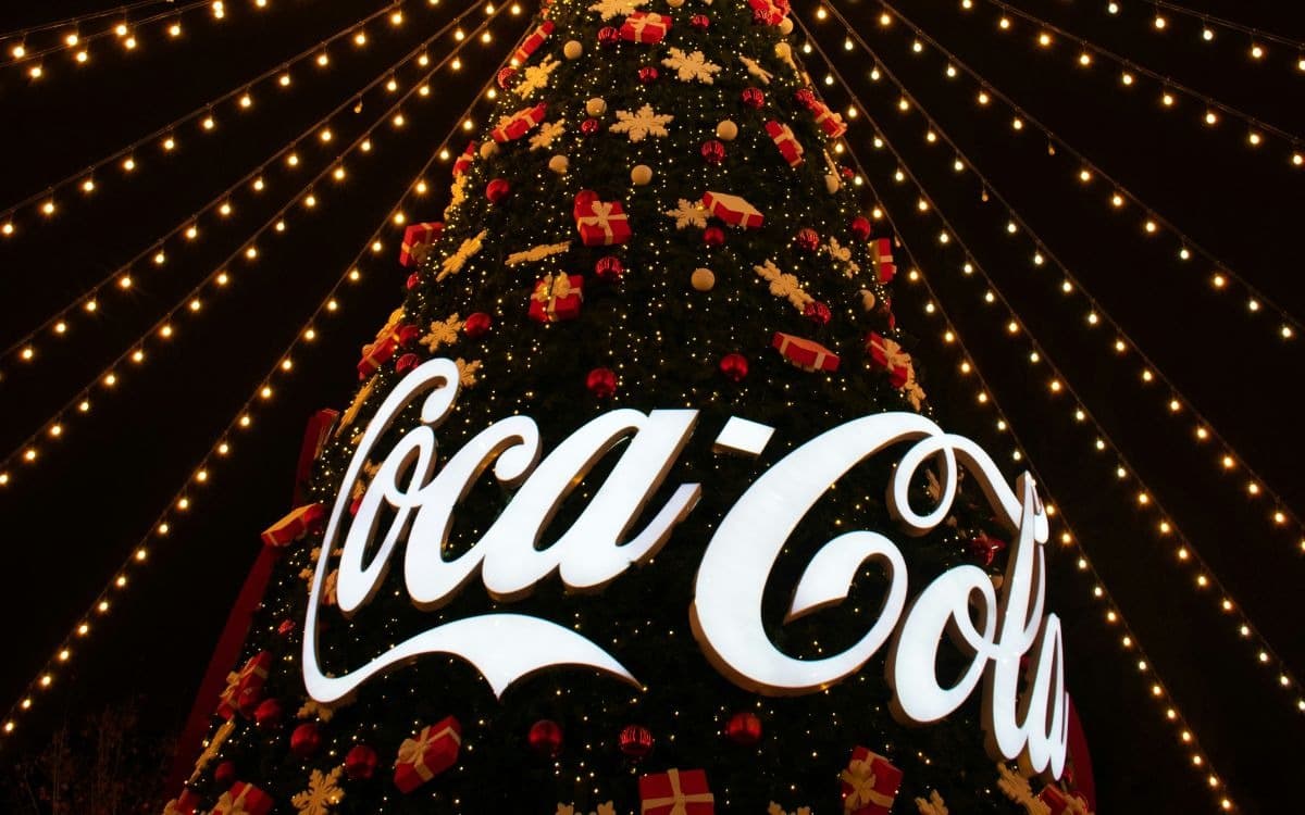 Piden a COFEPRIS cancelar Caravanas Navideñas de Coca Cola