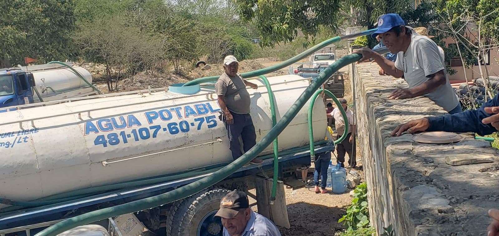 Piden parar cobros excesivos de pipas durante desabastos