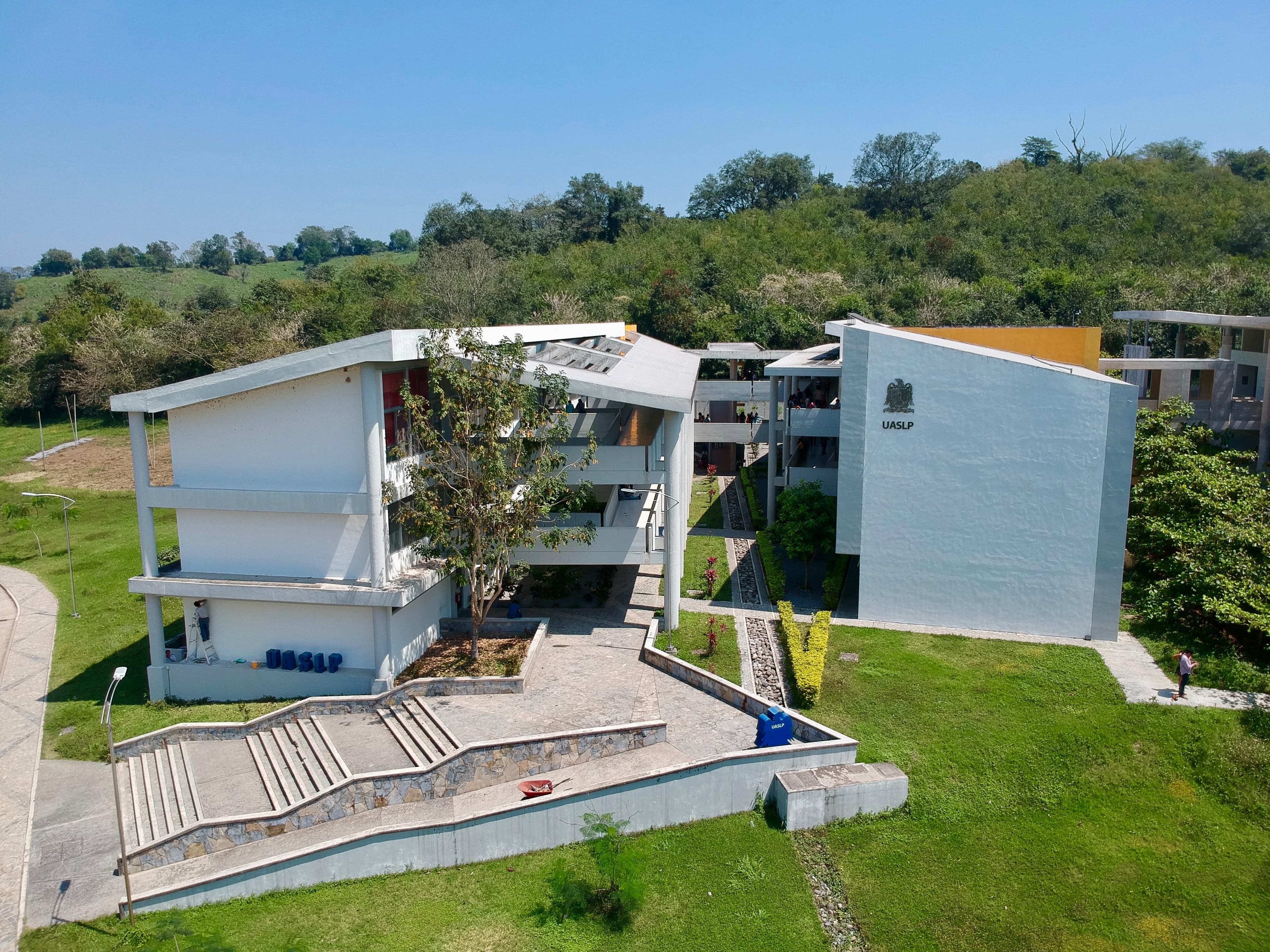 Busca UASLP ampliar su curricula en Tamazunchale