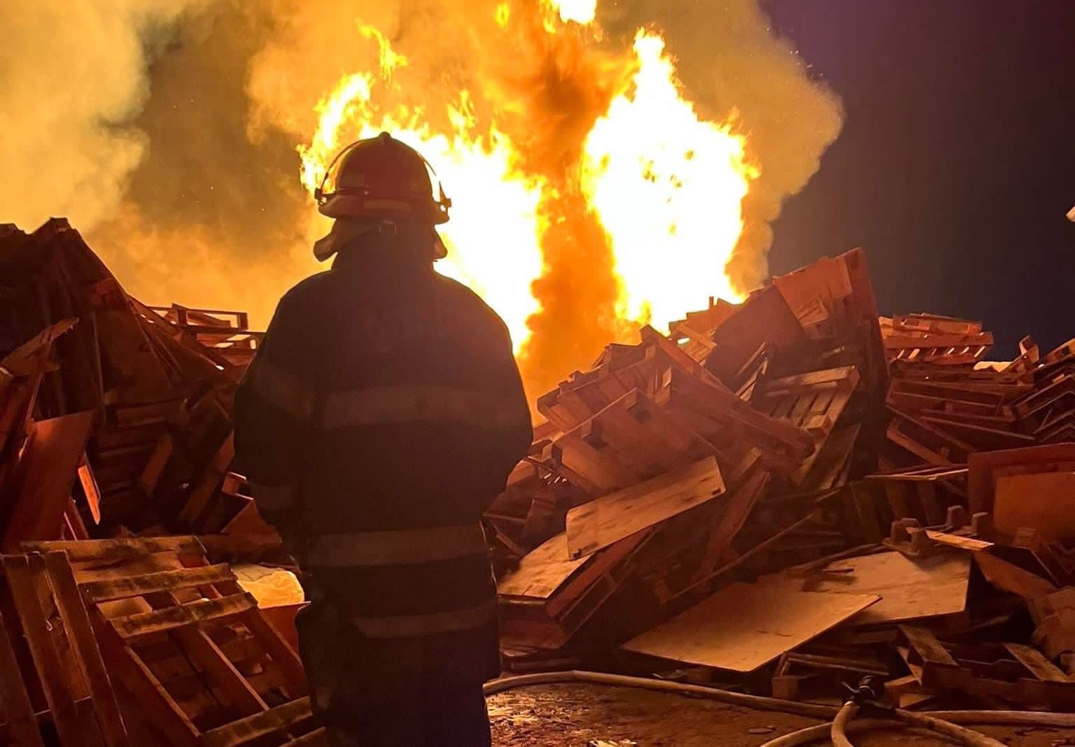 Atienden Bomberos más de 25 servicios durante la nochebuena