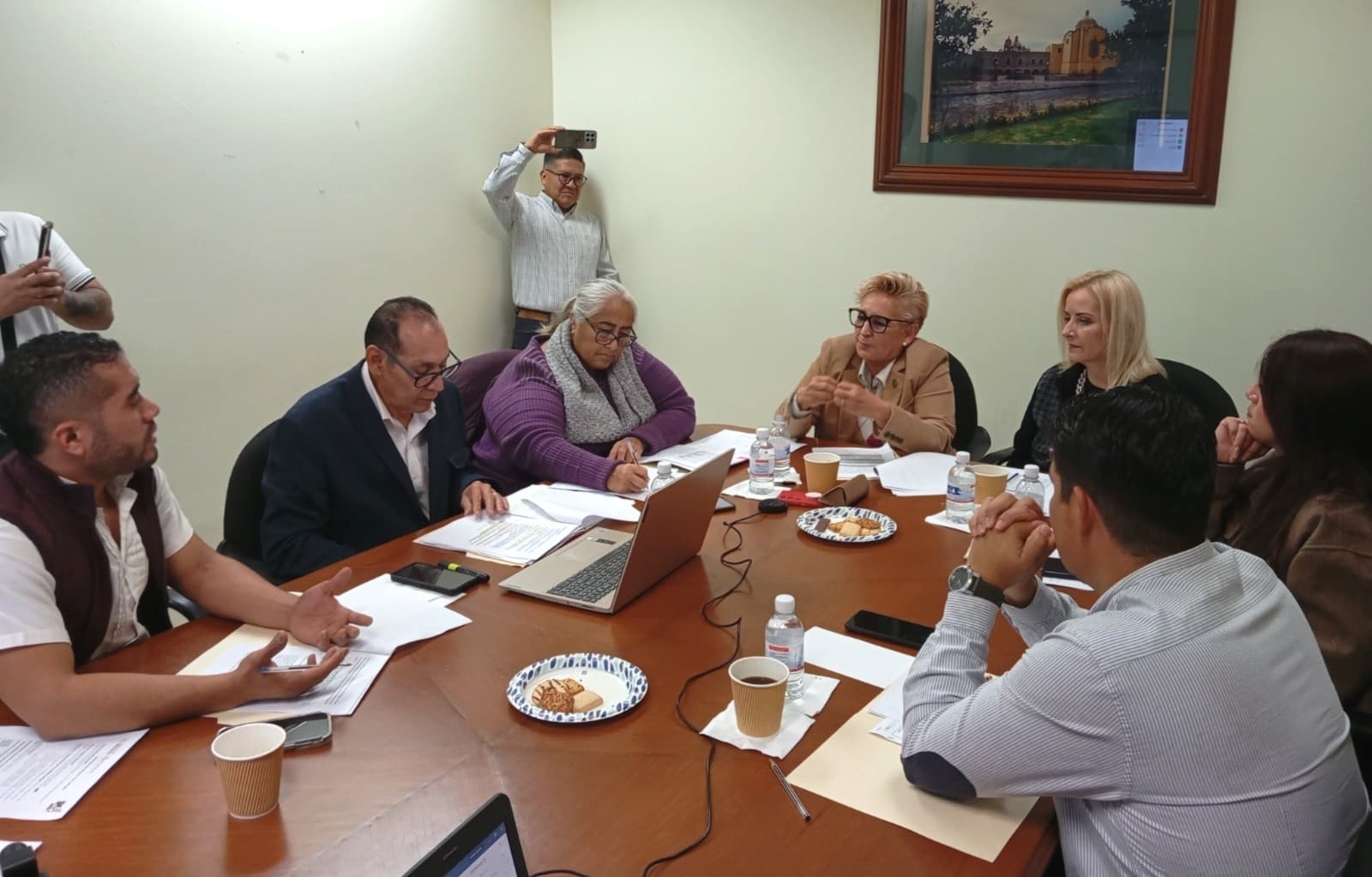 Se enfrentan Frinné y Arreola por exhorto al IMSS-Bienestar