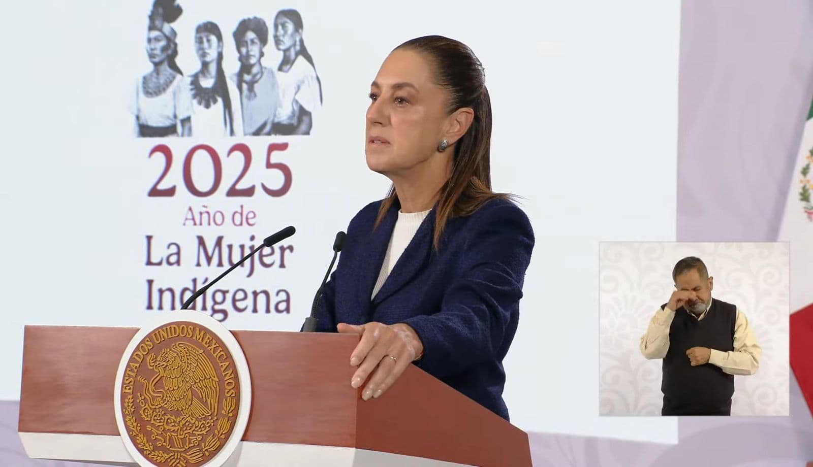 Marca distancia Sheinbaum acerca de reforma de género en la gubernatura de SLP
