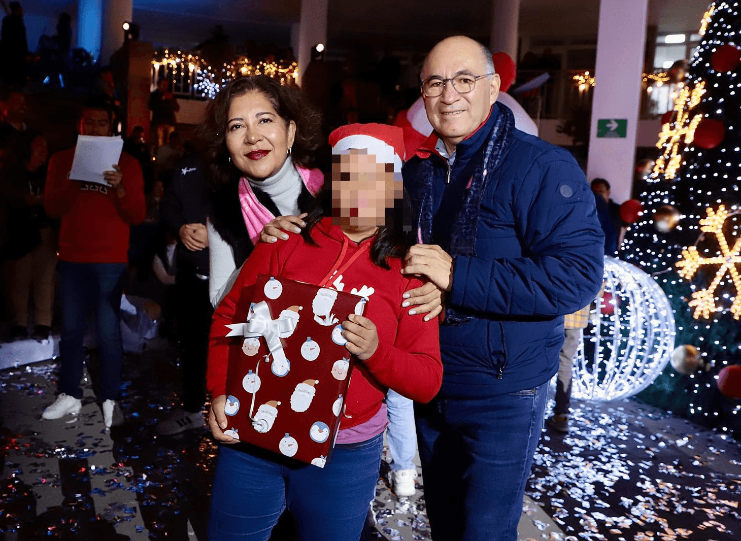 Desea Enrique Galindo paz en Navidad para los potosinos