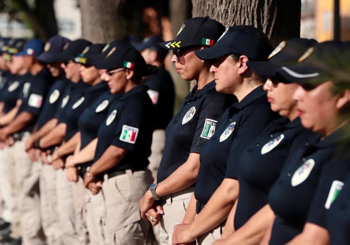 Galindo anuncia relevo generacional en la policía capitalina