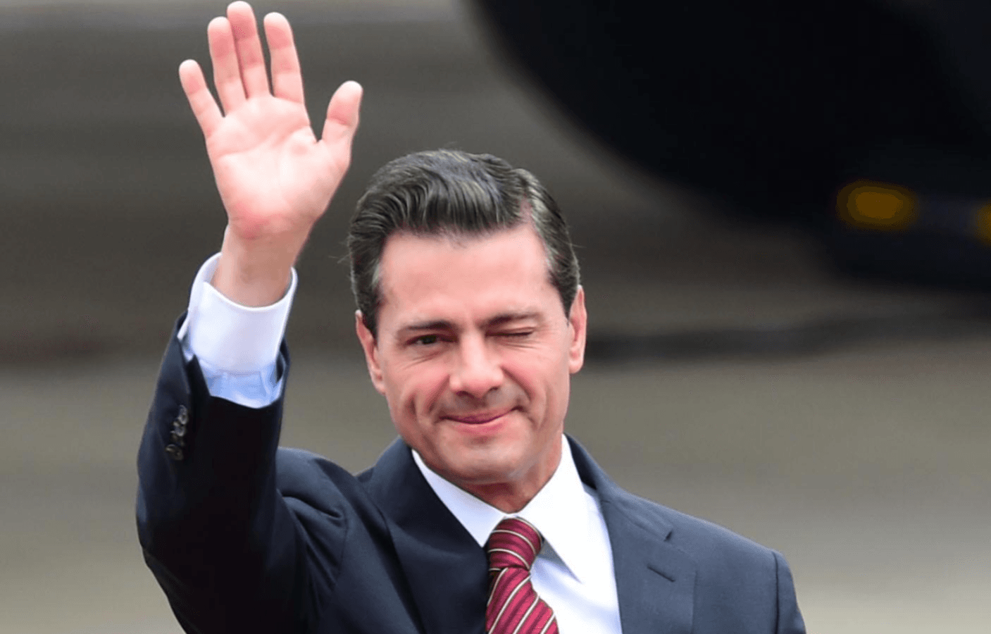 Regresa Peña Nieto a México tras su autoexilio en España