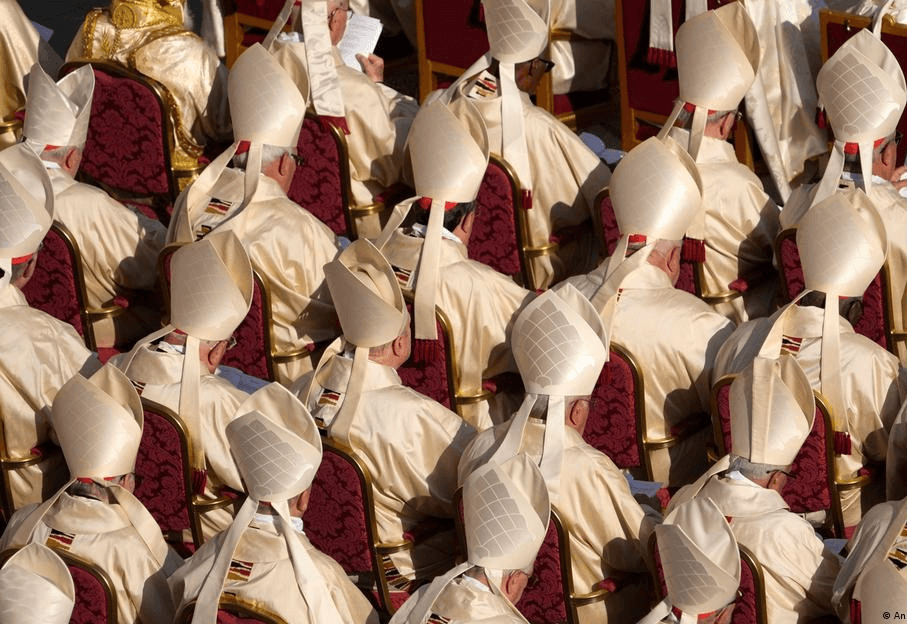 Niega Vaticano posibilidad de admitir a mujeres como diáconos