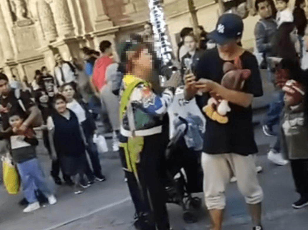 Retira Ayuntamiento a personas que cobraban por fotos en el Árbol Monumental