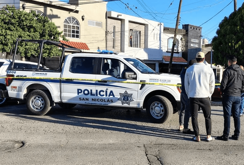 Asesinan a balazos a trabajador del SAT cuando llegaba a su casa