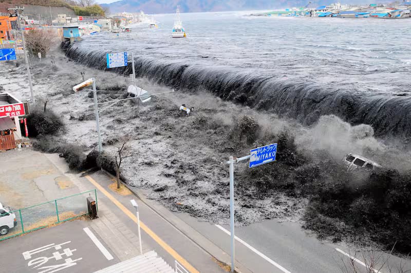 Alerta en Japón por terremoto de magnitud 7.6 y amenaza de tsunami