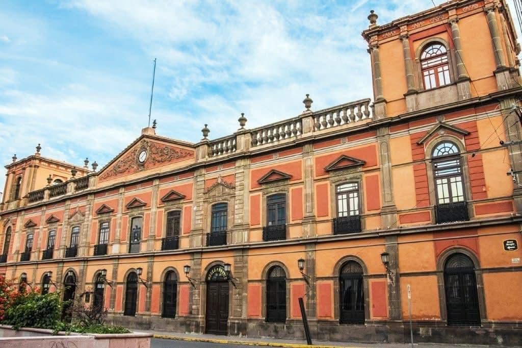 Señala rector que la autonomía se separa de los vaivenes políticos
