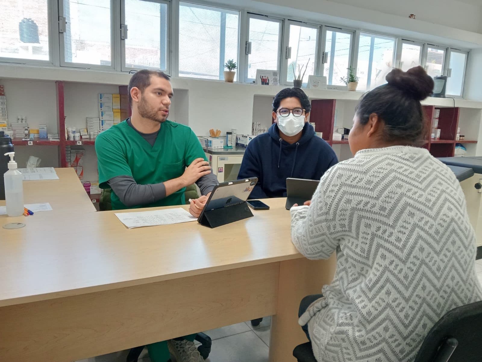 Atienden a 400 personas en Centros de Salud del DIF Municipal
