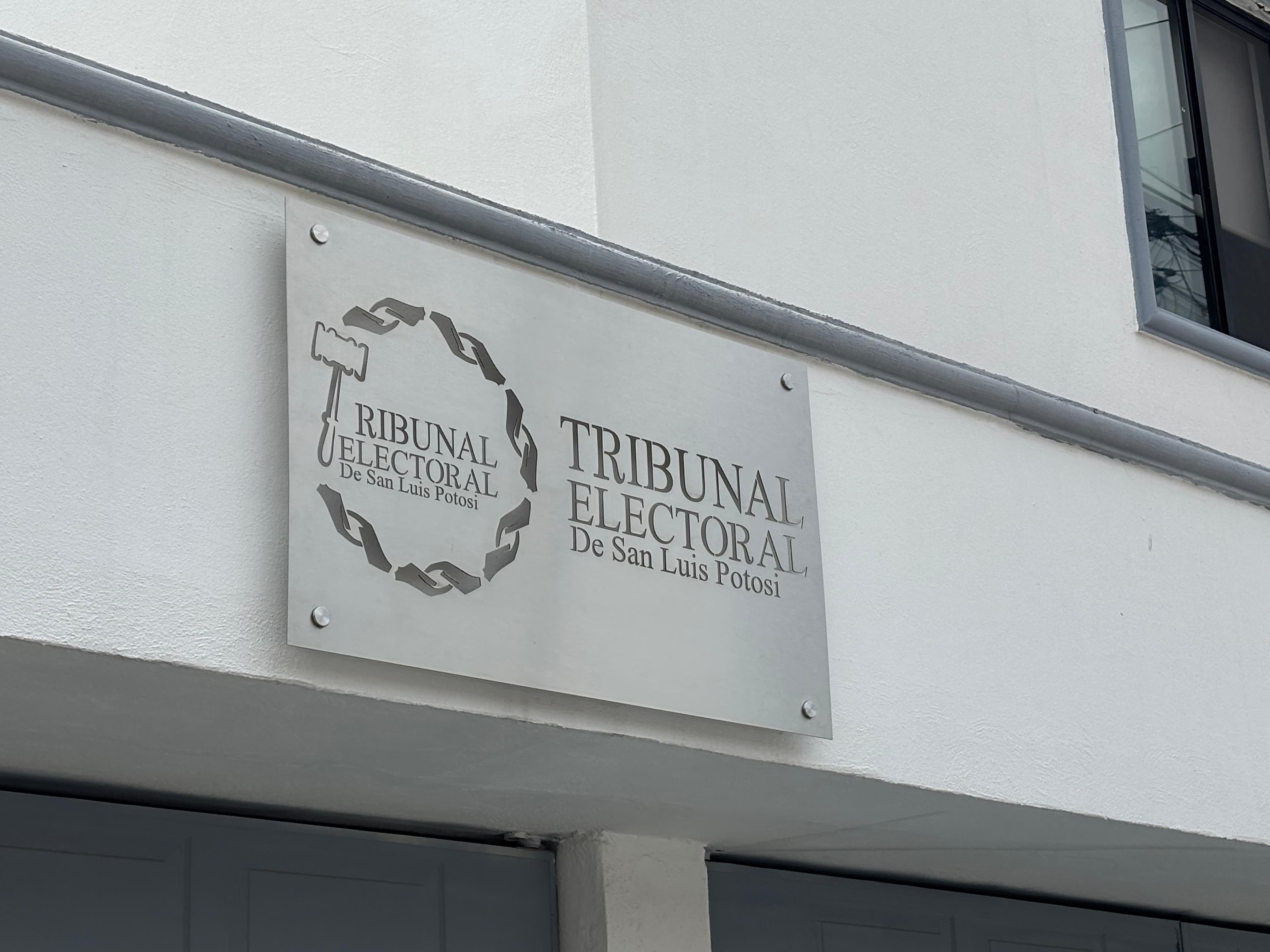 Impugnan Ley Gobernadora ante el Tribunal Electoral del Estado
