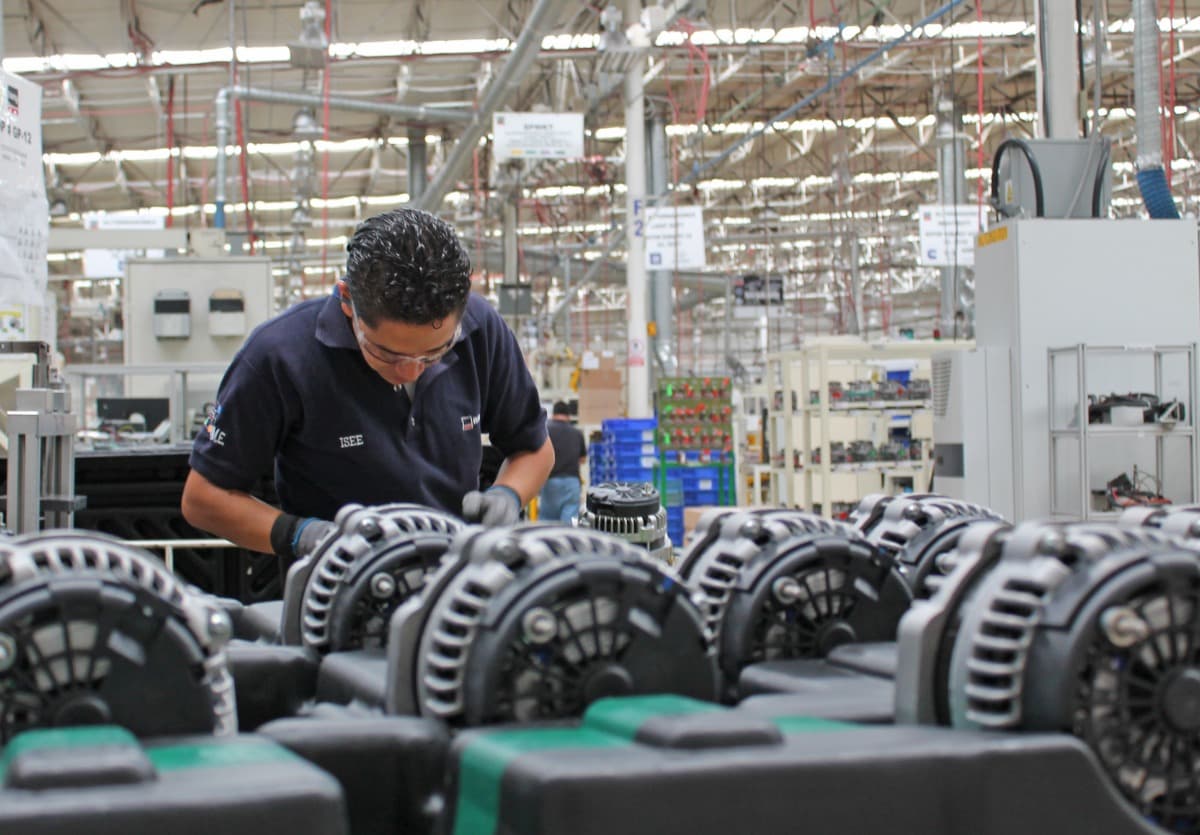 Impactan negativamente nuevas regulaciones al sector industrial potosino