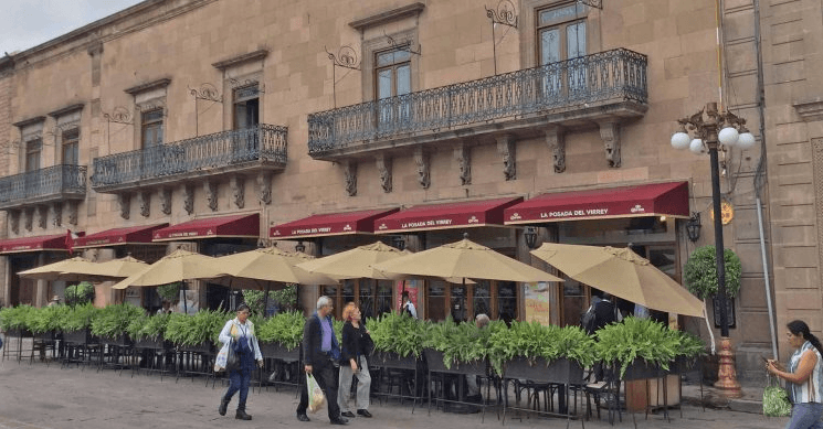 Restaurantes cerraron 2025 con caídas del 20%