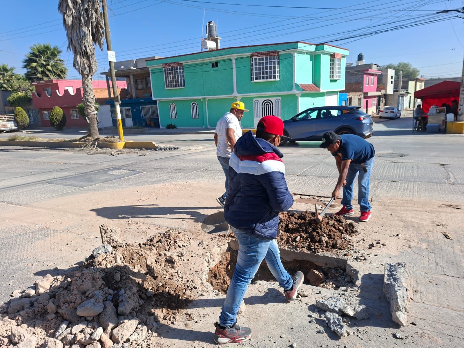 Atienden fugas de agua en distintas colonias de la Zona Metropolitana