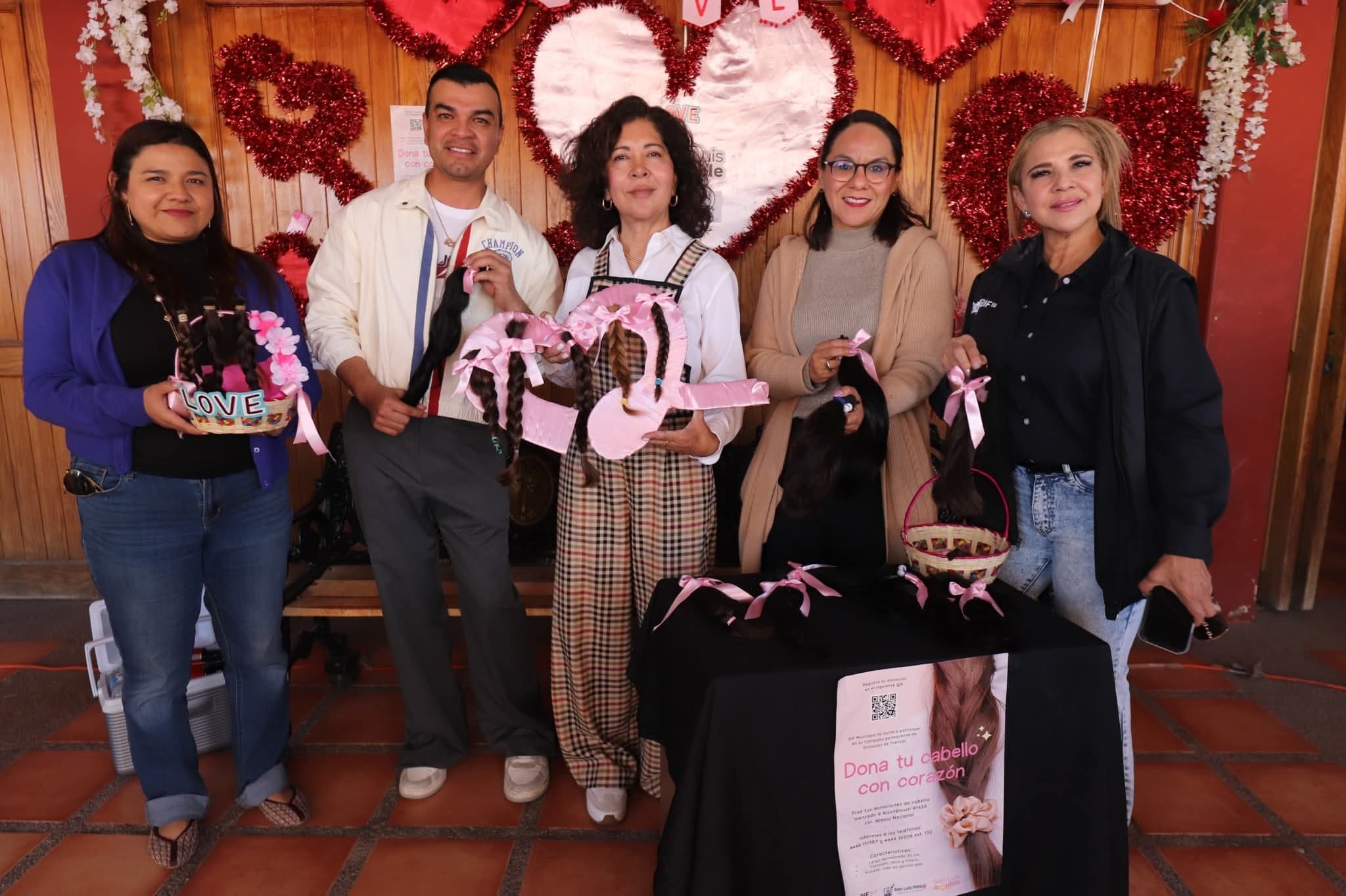 Donan en La Pila trenzas para pelucas oncológicas