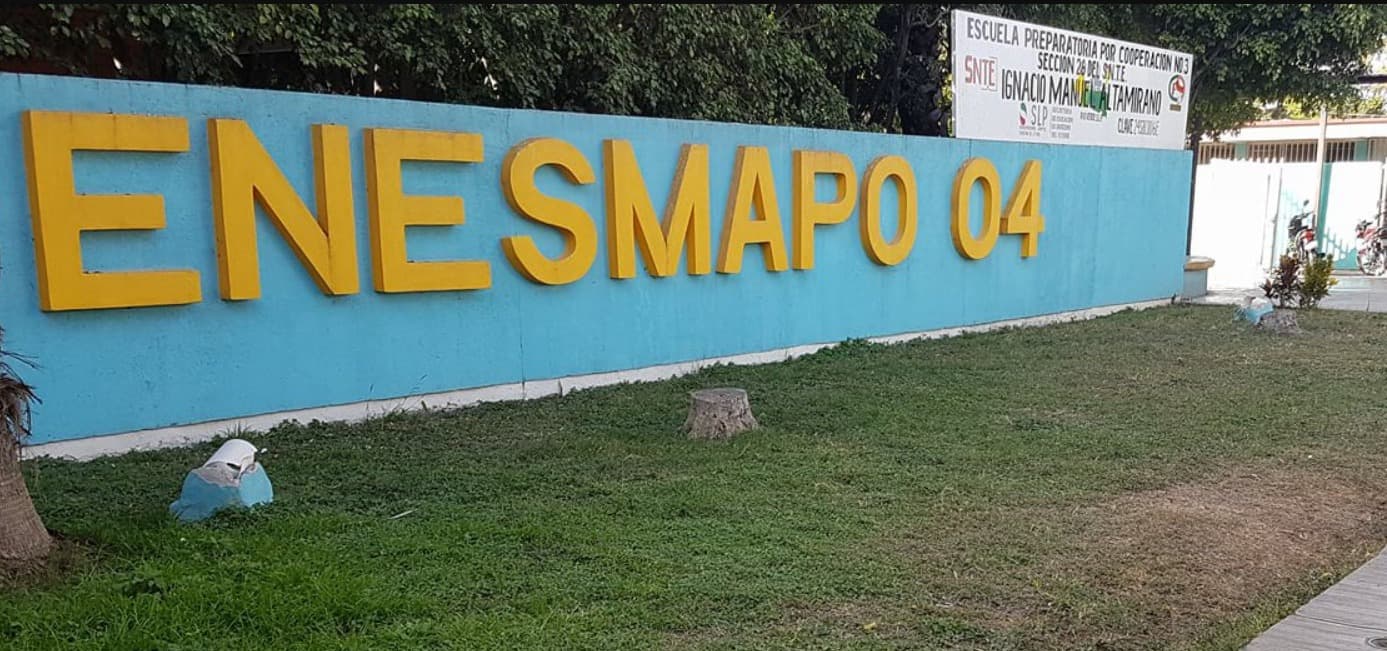 Dejan sin título profesional a egresados de la ENESMAPO