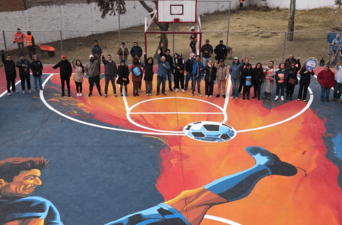 Regenerarán 100 canchas multifuncionales y de futbol en la Capital