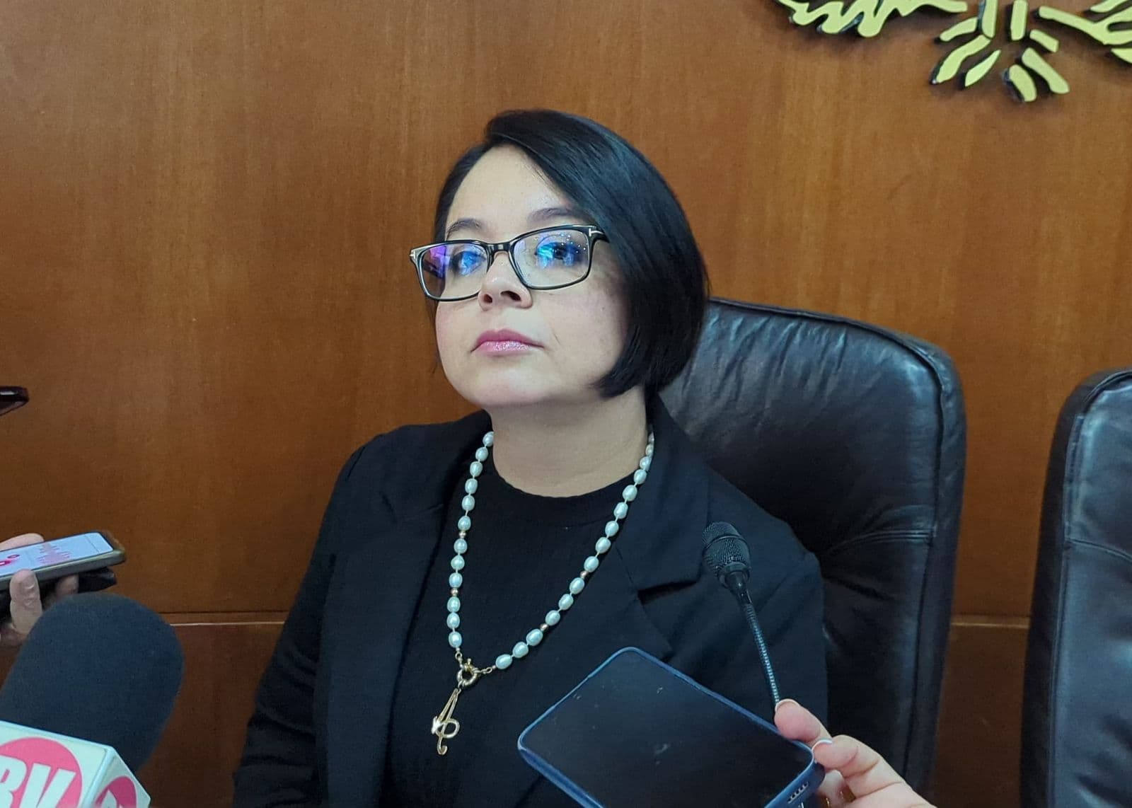 Niega magistrada presidenta de STJE conflicto tras juicio por su cargo
