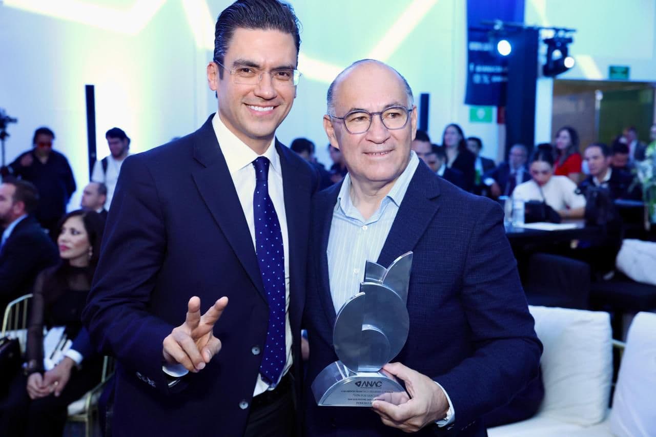 Premian al Ayuntamiento de SLP por impulsar a atletas de alto rendimiento