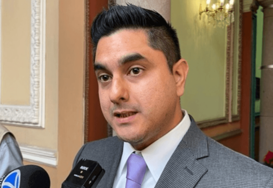 Garantizan transparencia en subasta de bienes municipales
