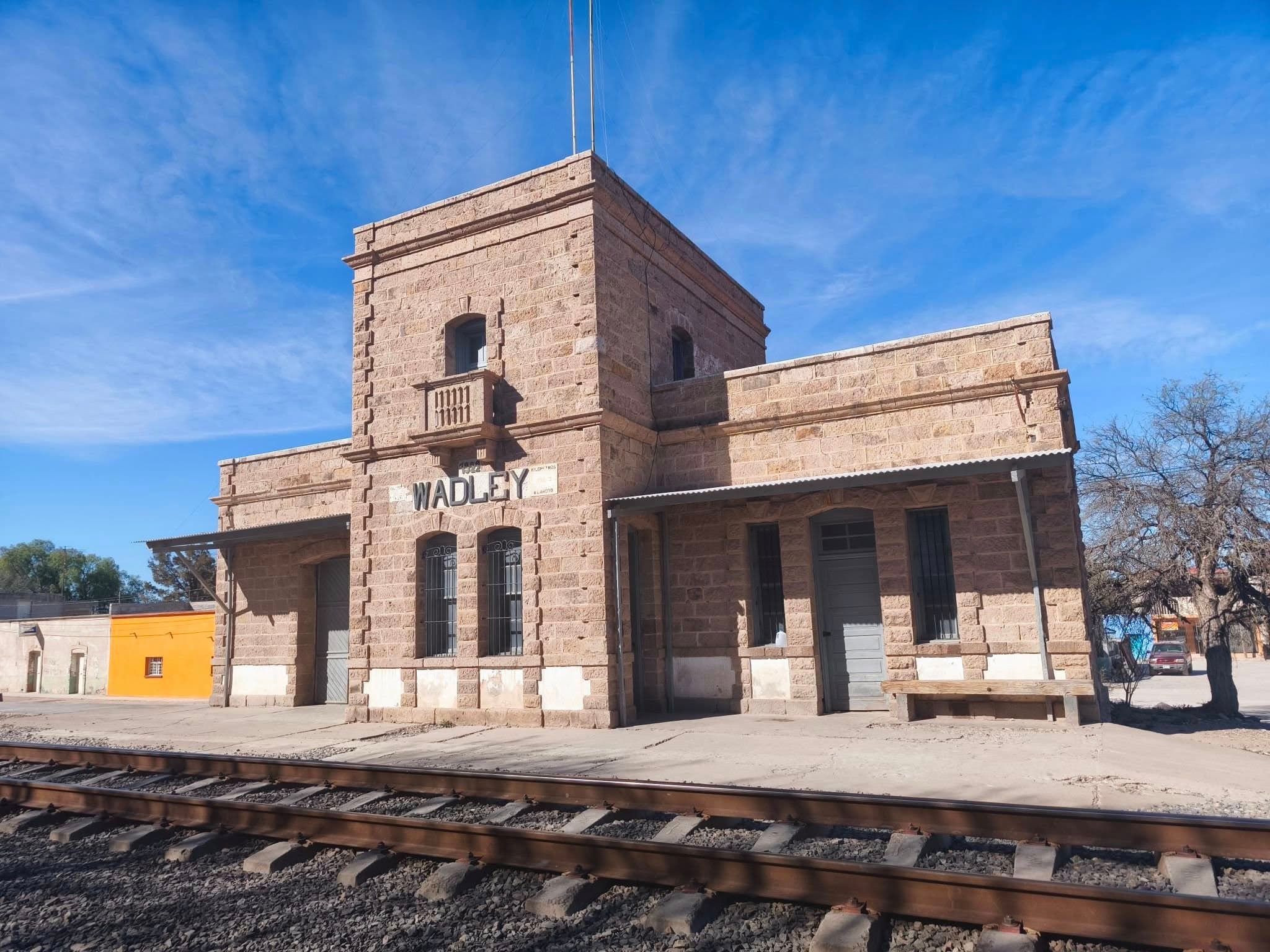 Reactivarán tren de pasajeros en el Altiplano