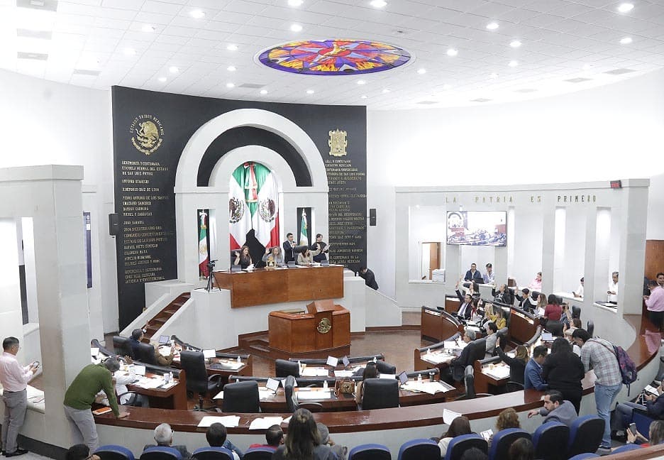 Diputado de Morena respalda “Plan B” de austeridad para congresos locales