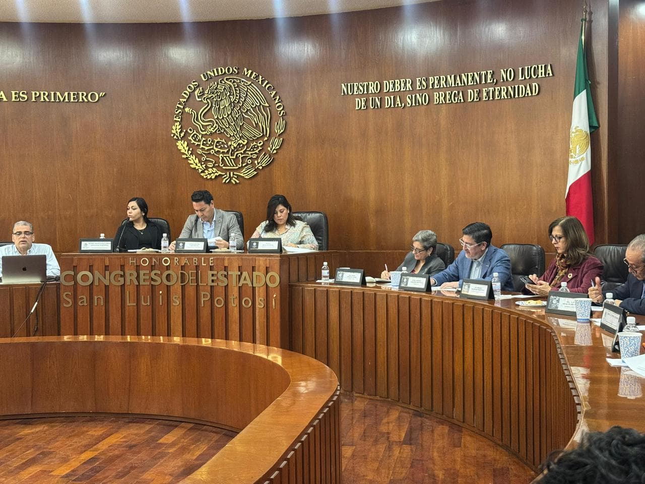 Empresarios señalan regulación confusa en decreto de la ZI