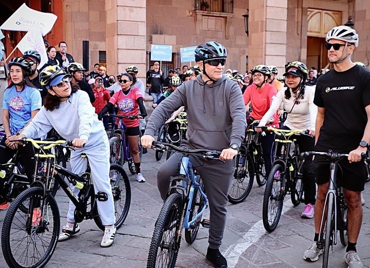 Entrega programa San Luis en Bici más de 500 bicicletas a jóvenes potosinos