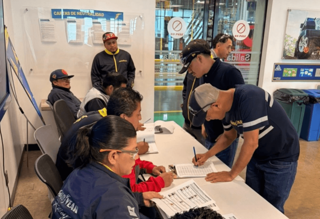 Formaliza sindicado de Goodyear huelga en planta de SLP