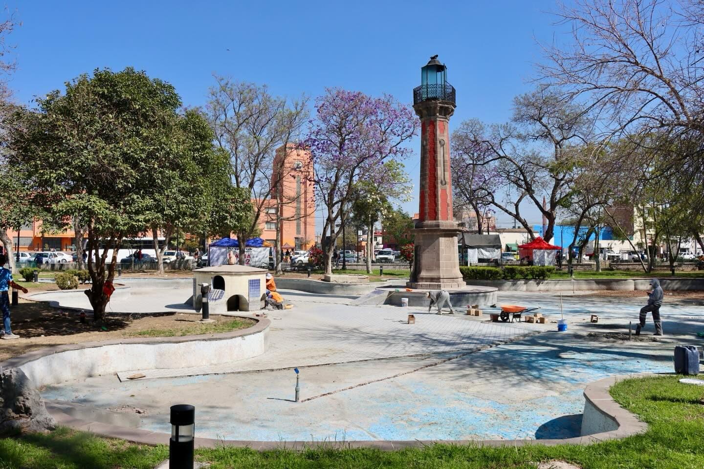 Se mantienen trabajos de conservación en la Alameda Juan Sarabia