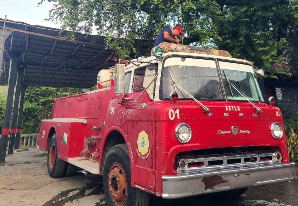 Piden apoyo bomberos de Axtla de Terrazas
