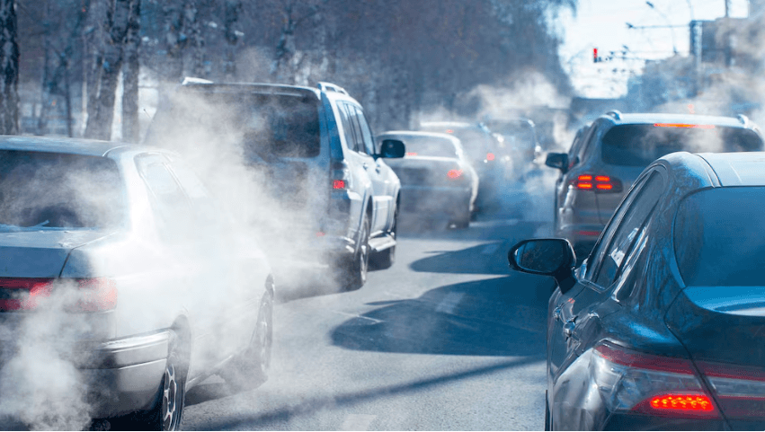 Van contra las emisiones contaminantes en la Capital