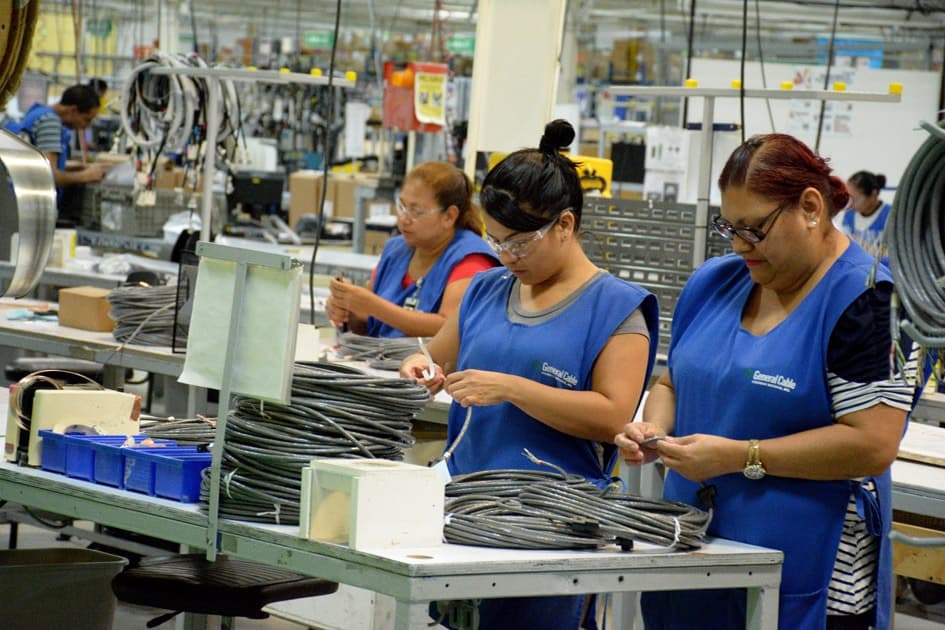 Participación laboral femenina en el estado de las más bajas del país: INEGI
