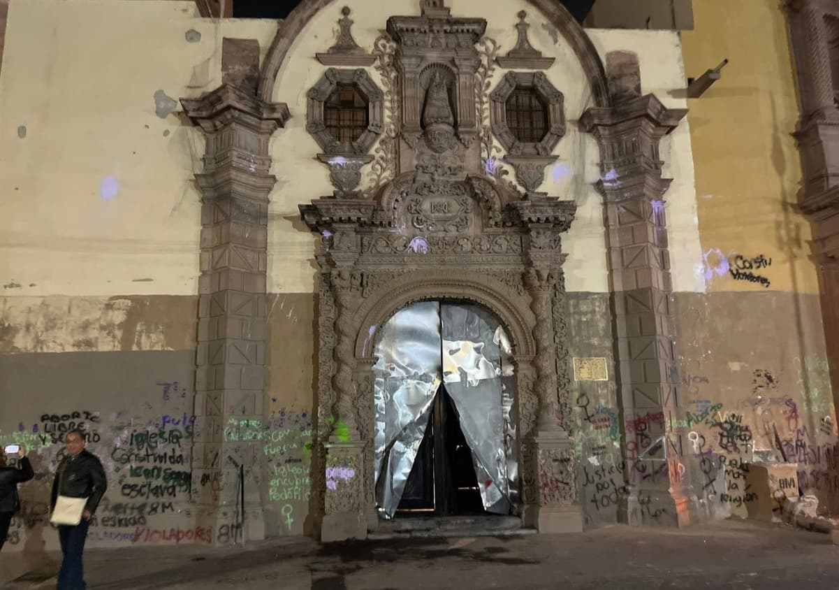 Presentan denuncia por daños en el Templo de la Compañía