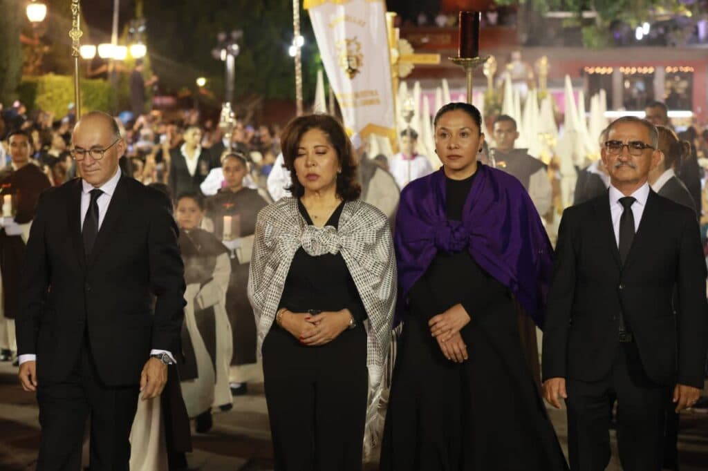 Reúne la Procesión del Silencio a miles en la Capital