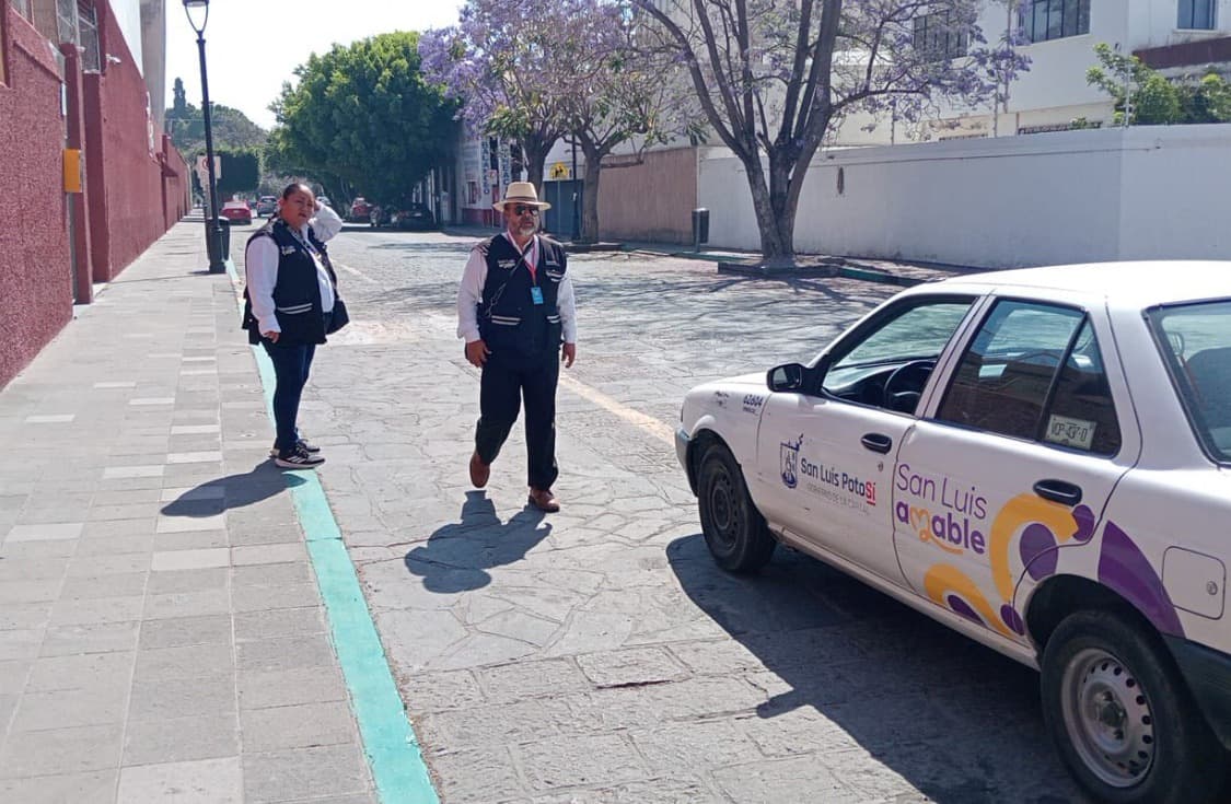 Sanciona Comercio a ambulante que agredió a adulto mayor