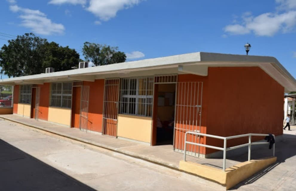 Refuerzan seguridad en escuelas municipales de San Luis Potosí